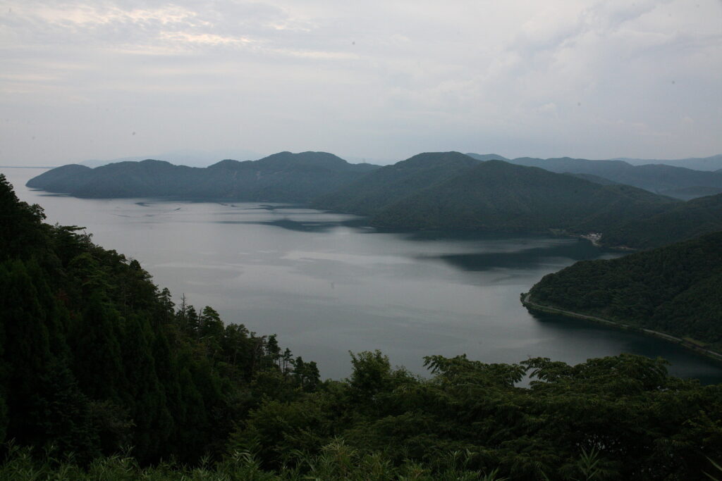 琵琶湖の美しい景色を求めて――琵琶湖八景の旅　五景　新雪　賤ヶ岳の大観