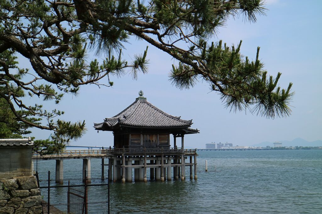 日本遺産・琵琶湖　祈りと暮らしの水遺産　満月寺（浮御堂）