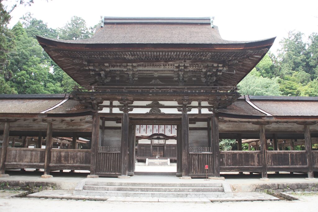 忍びの里　甲賀　日本遺産の文化財群　油日神社の文化財群
